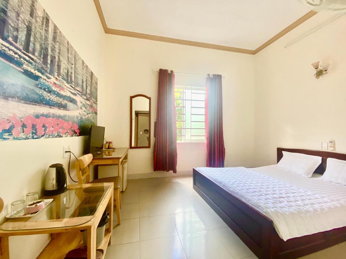 Khach San Ban Me Xanh Hotel Buon Ma Thuot Buitenkant foto