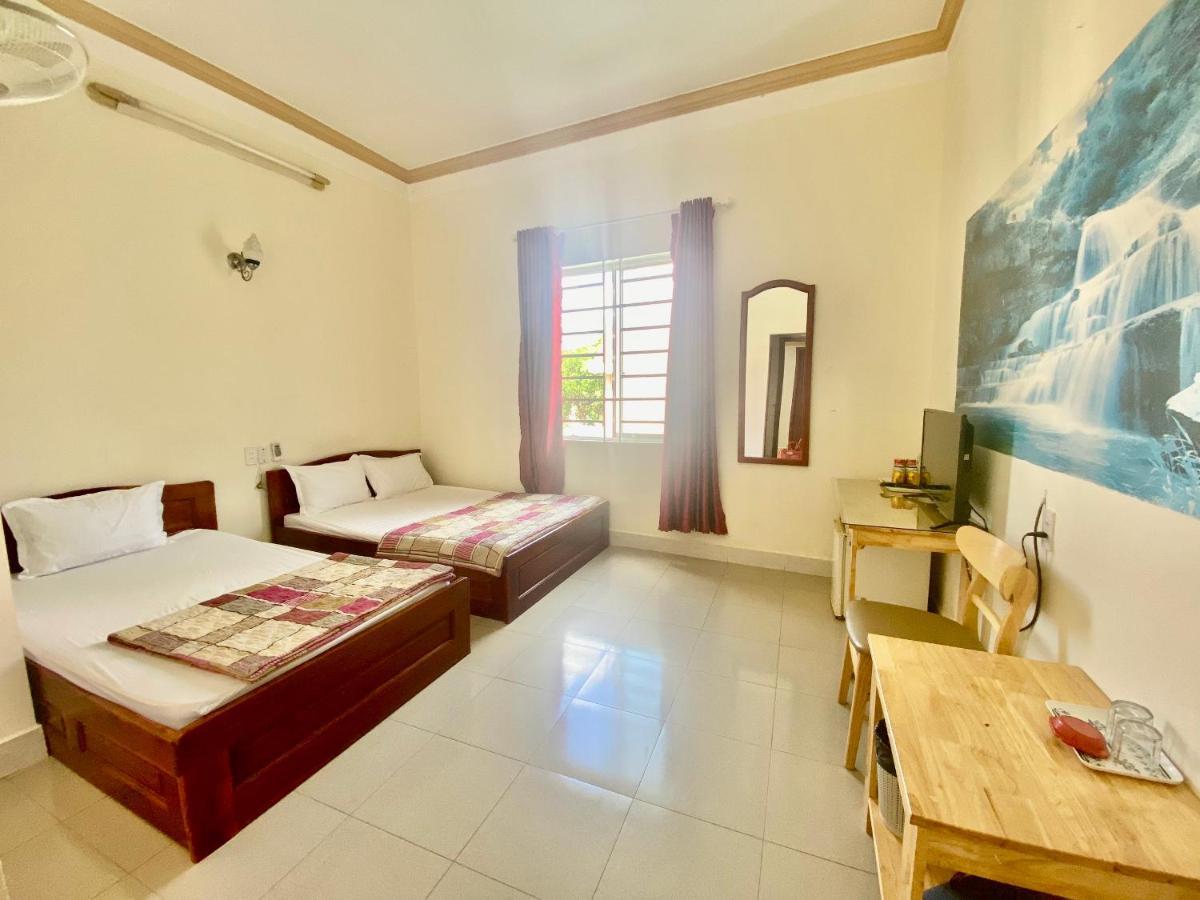 Khach San Ban Me Xanh Hotel Buon Ma Thuot Buitenkant foto