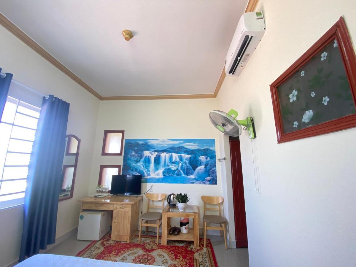Khach San Ban Me Xanh Hotel Buon Ma Thuot Buitenkant foto