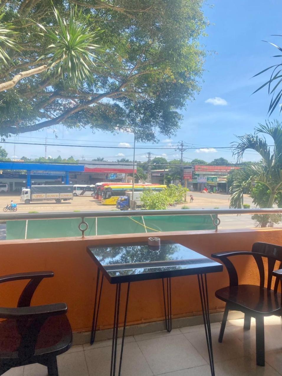 Khach San Ban Me Xanh Hotel Buon Ma Thuot Buitenkant foto