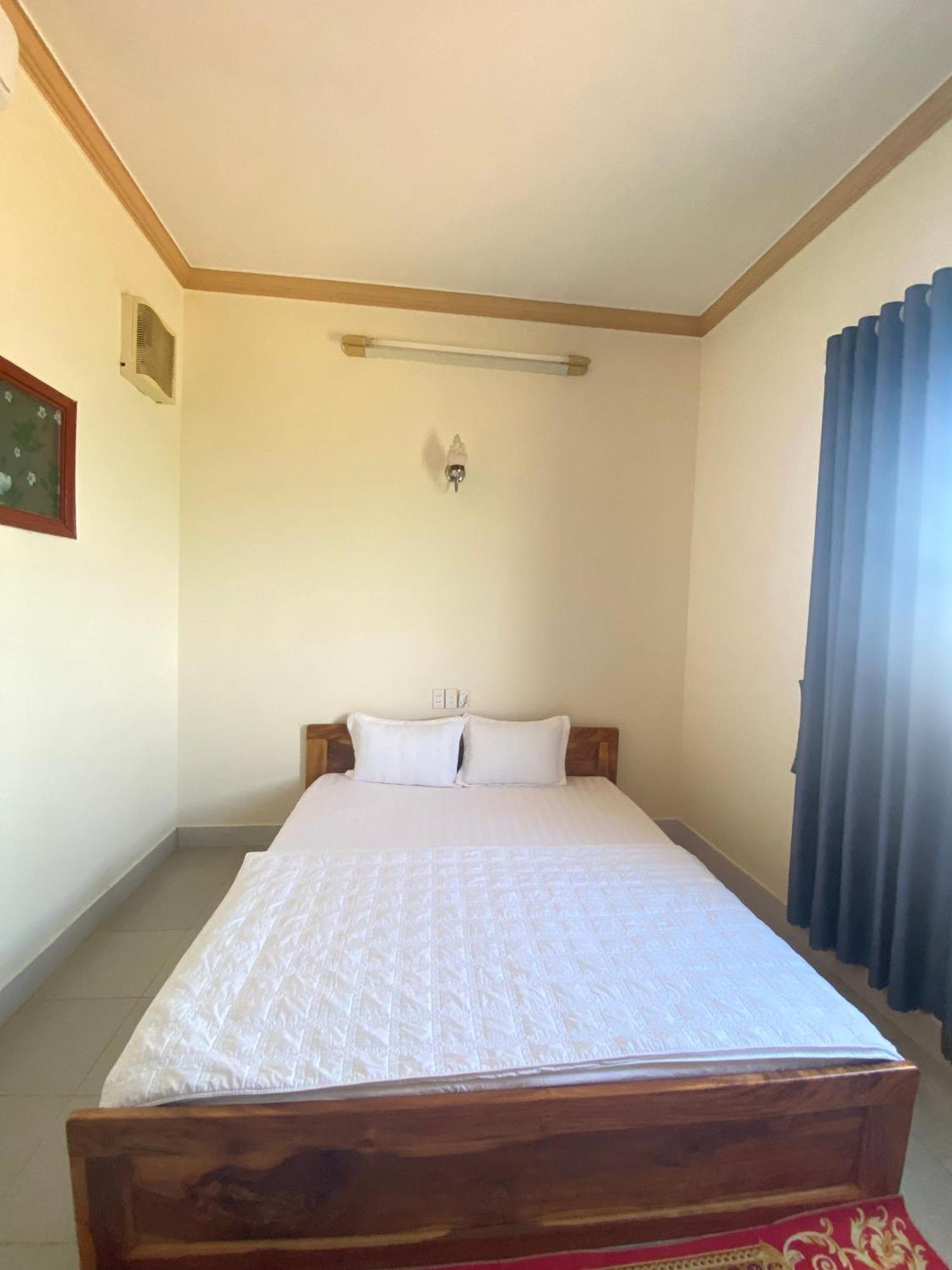 Khach San Ban Me Xanh Hotel Buon Ma Thuot Buitenkant foto