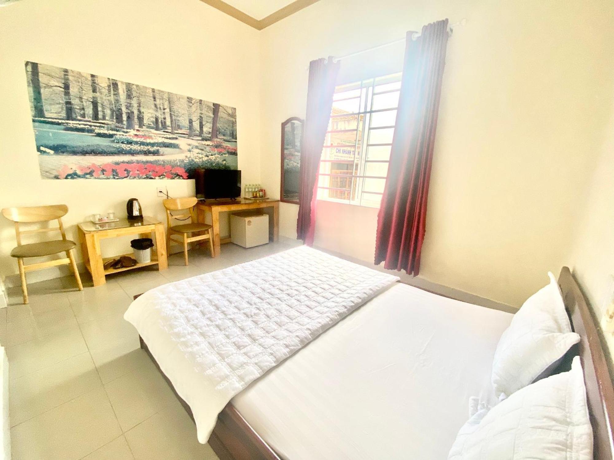 Khach San Ban Me Xanh Hotel Buon Ma Thuot Buitenkant foto
